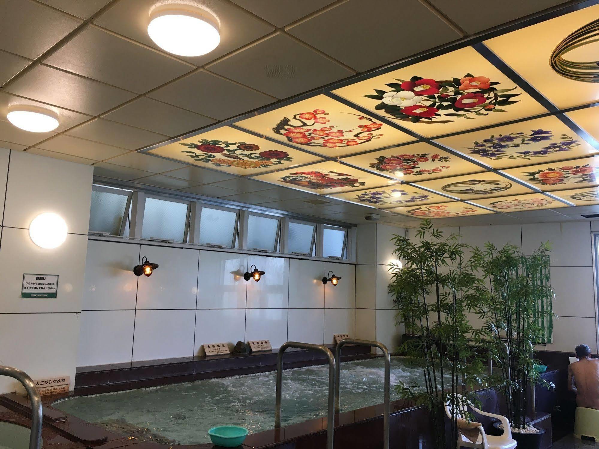 Ueno Station Hostel Oriental Ⅲ Tokyo Exterior photo